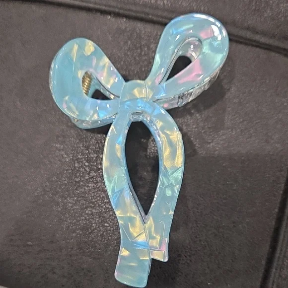 Elegant Blue Iridescent Hair Claw Clip - Picture 7 of 8